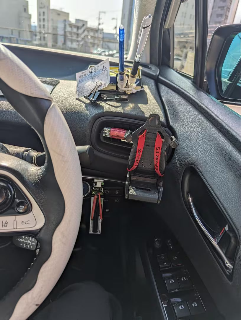 NightDrive's CarbonSeat Phone Mount